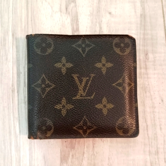 Louis Vuitton Monogram Bi-Fold Portefeuille Marco Men’s Wallet - Picture 1 of 13